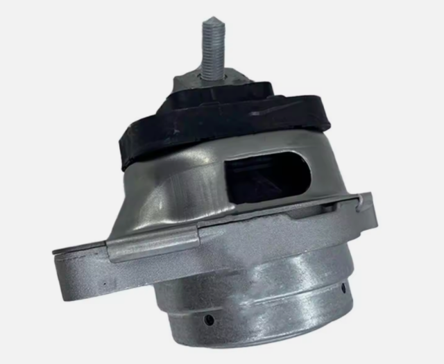 Engine Mount Left & Right, Range Rover vogue Range Rover L322, 3.6L V6 Diesel, 4.4L V8 Diesel , KKB500730 Left ,  KKB500740 Right  - Left Side